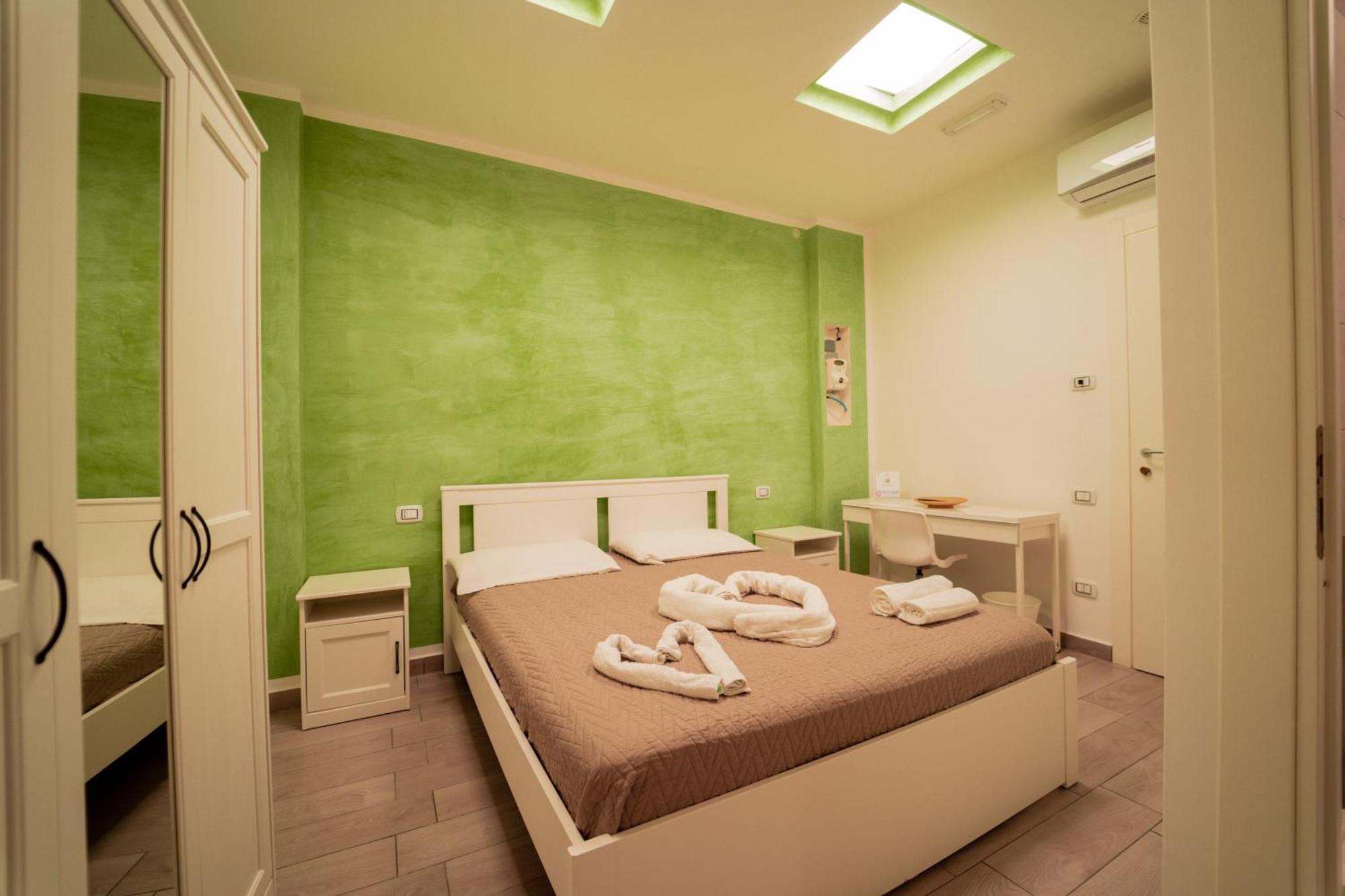 O Vic' Stritt' Hotel Naples Luaran gambar